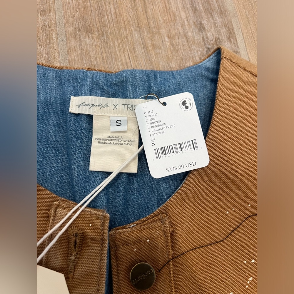 Tricia Fix carhartt mixed vest size small - Picture 4 of 6
